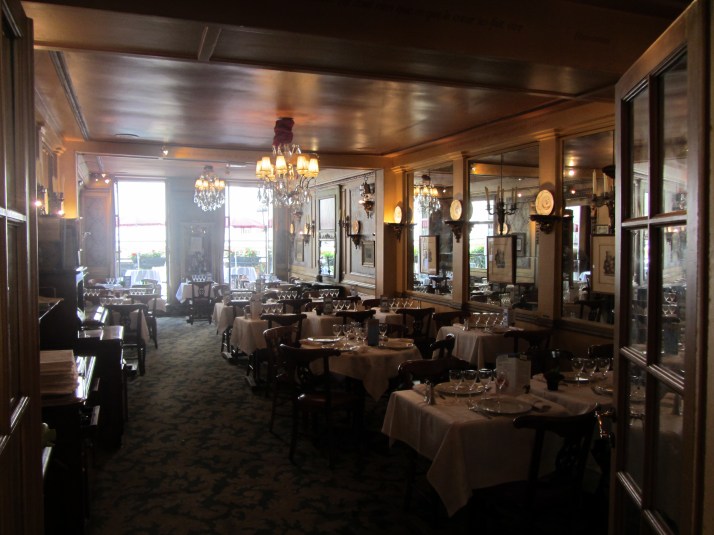 Uno de los salones comedor. Foto: Bárbara