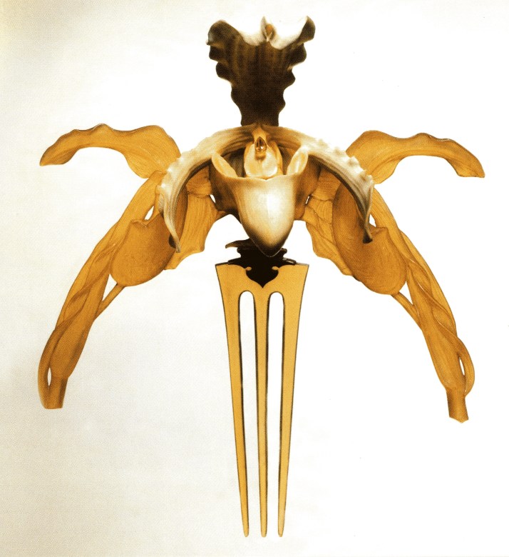 René Lalique, "Diadema-Orquídeas". 18X 16 cm,