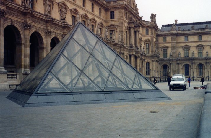 Le Louvre. Foto: Bárbara
