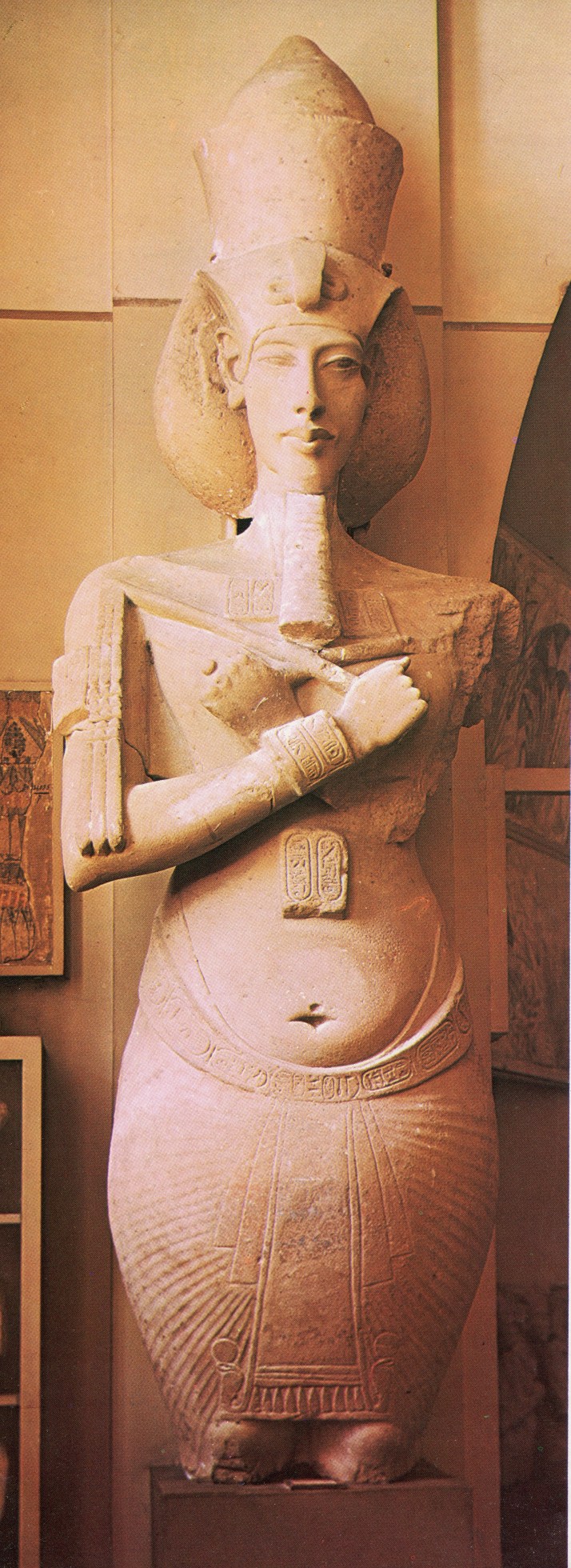 Estatua de Akhenatón de Bek. Museo de El Cairo.