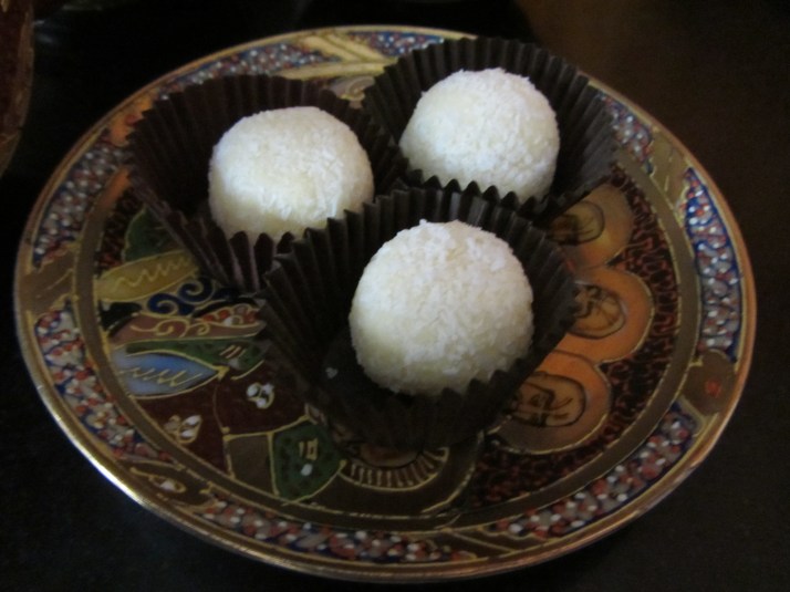 Trufas de coco. Foto: Bárbara