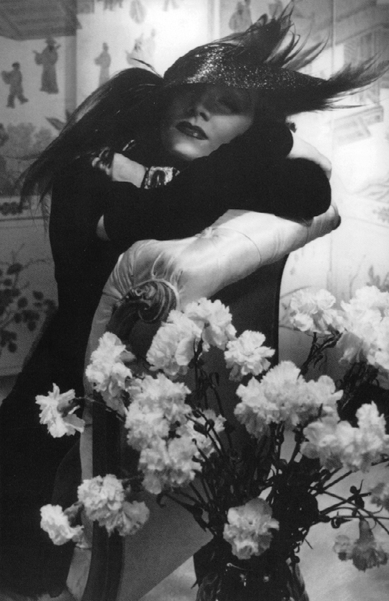 Edward Steichen: "Marlene Dietrich, 1931