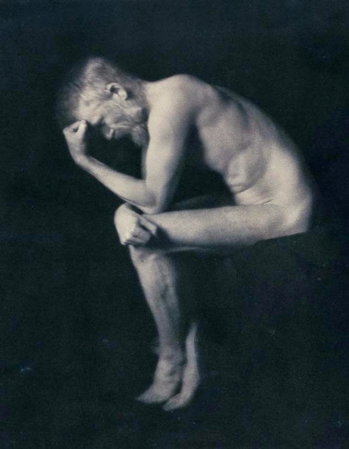 Alvin Langdon Coburn : "El Pensador" (G. B. Shaw  posando desnudo)