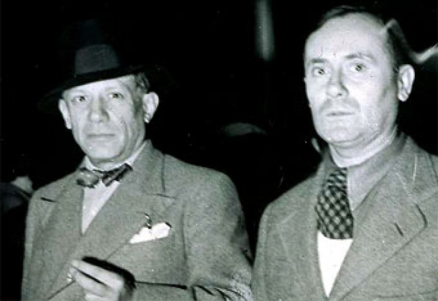 Picasso y Joan Miró el día de la inauguración del Pabellón español, el 12 de julio de 1937